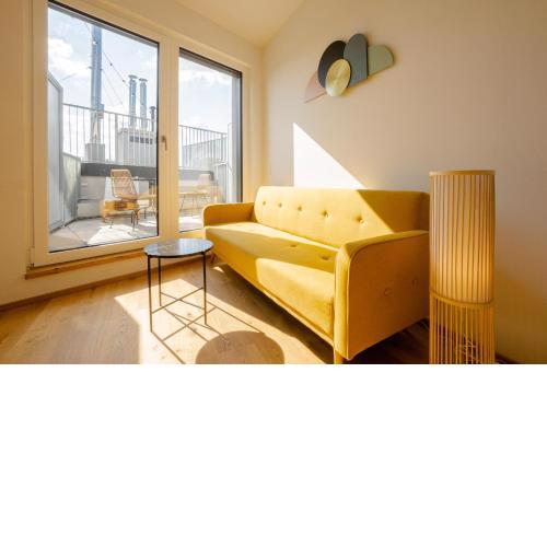 2-story penthouse with designer renovation for 2 people Access to a private terrace