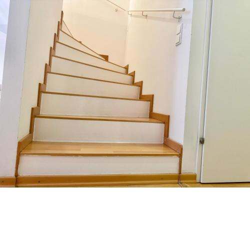90 m2 Donau City Maisonette with Free Parking