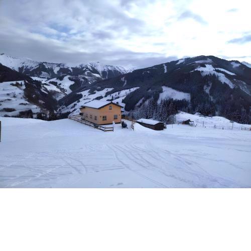 Alpine hut in Rauris ski hiking area with sauna