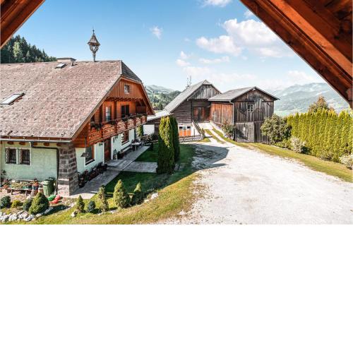 Amazing apartment in Gröbming with Sauna, WiFi and 2 Bedrooms