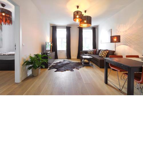 Ana Maria Apartments
