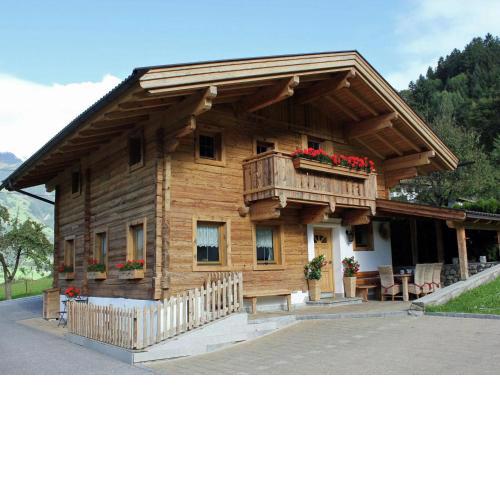 Beautiful Chalet with Infrared Sauna and Garden in Tyrol