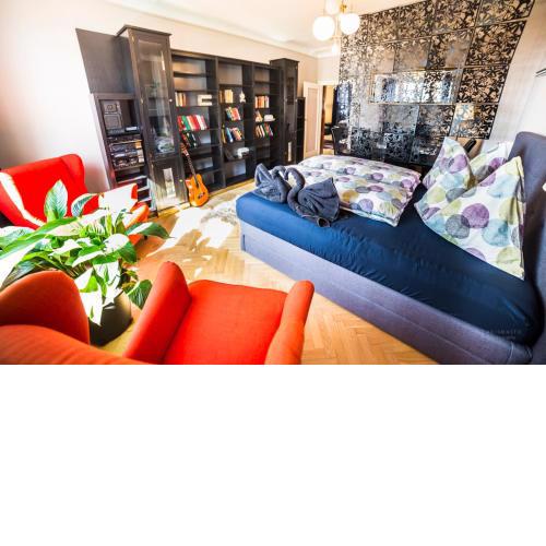 Center Apartment with 360° Rooftop
