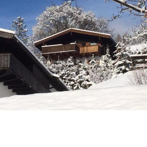 Chalet Anna near Ski area in Niedernsill