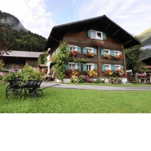 Comfortable holiday home with garden in Voralberg