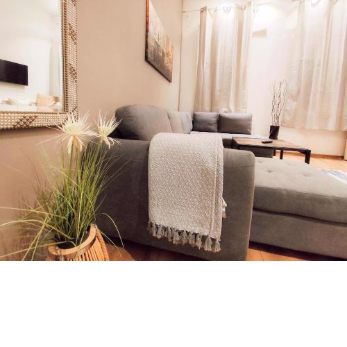 Cozy Apartment 2 in Central Location with Free Parking
