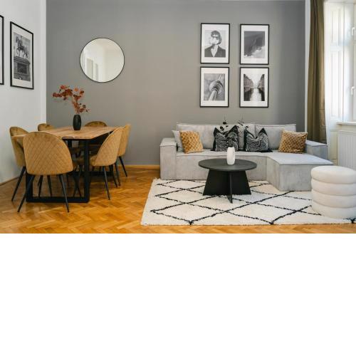 Cozy APT perfect for 4-6 TV Metro Self-Checkin