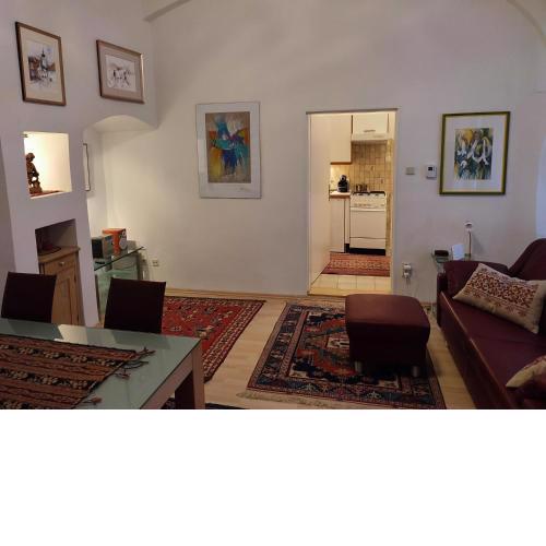 Cozy Central Flat Spittelberg