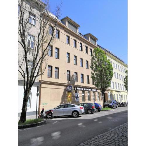 Devich Apartments 1614