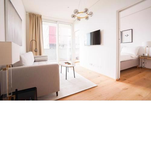 Executive Suite w/ Rooftop Pool