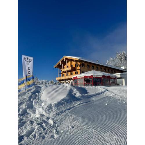GLOCKNERALM - ONLY accessible by ski lift
