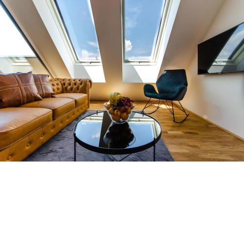 Grand Quarters City Residence