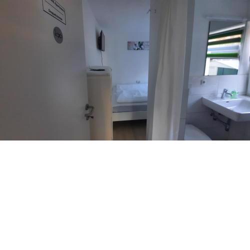 Green Hill Rooms