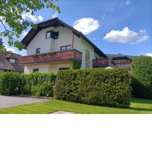 Haus Katris