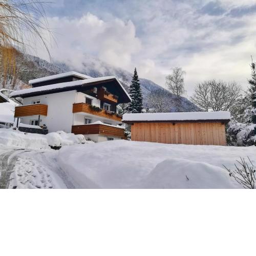 Haus Tisch
