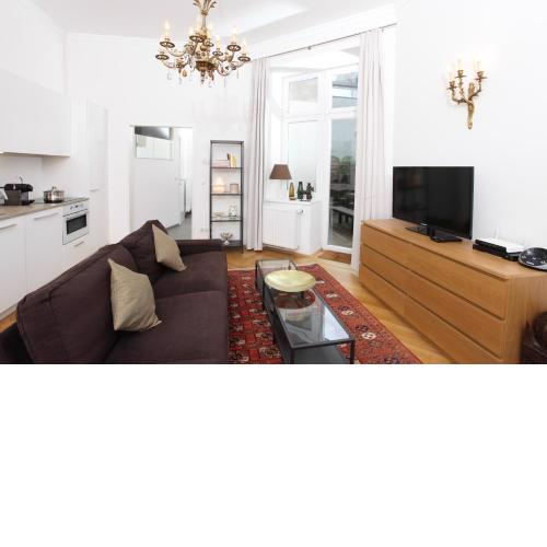 Hoheschule Apartment Courbette