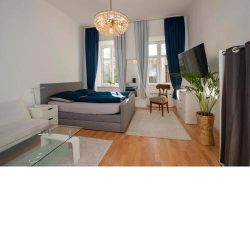 Home Suites Home
