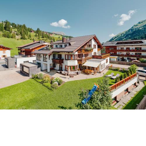 Hotel Garni Sursilva