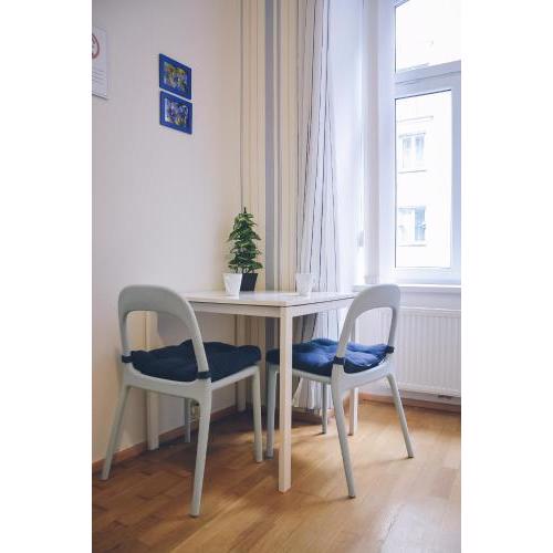JL Apartments