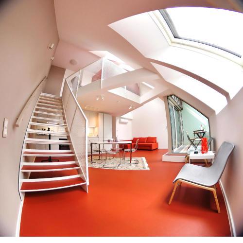 JULIUS 1 - Duplex apartment 5 mins to city center