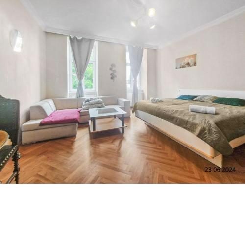 King-Size Comfort in Three Bedrooms