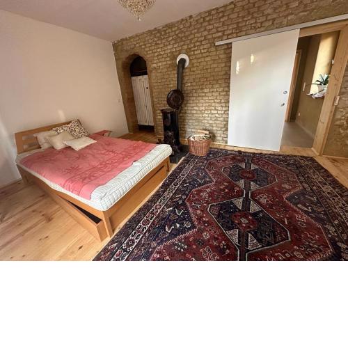 Living unit with garden access