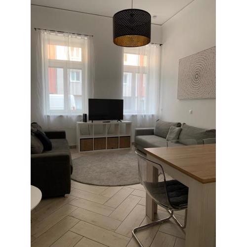 Luxury CityApartment 3
