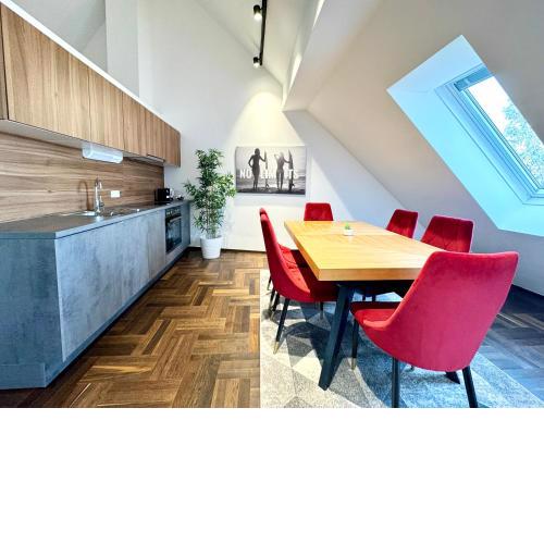 Penthouse Wien mit Parkplatz und Balkon