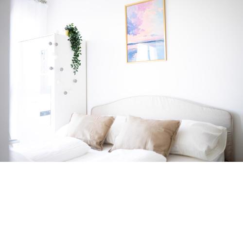 Premium Design Apartment with Balcony & Free Parking