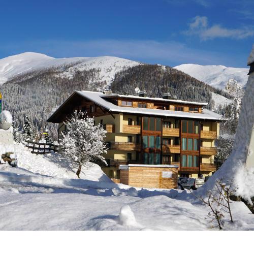 Rosie | Design | Chalet