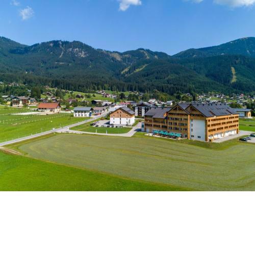 Spacious Apartment in Gosau with shared Sauna