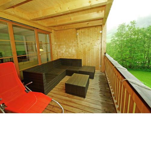 Spacious apartment with balcony in Brandnertal