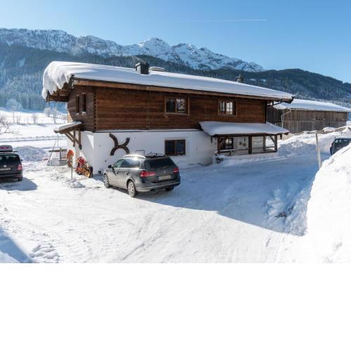 Spacious Apartment with Sauna in Leogang