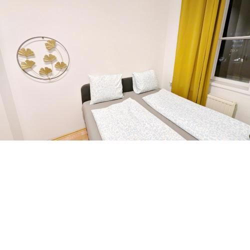 Spacious Rooms - 15 Min from Airport & City Center, 5 Min from Vienna Main-Bus Station EZ 7-8