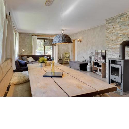 Stylish holiday apartment in Leogang Salzburgerland near ski area