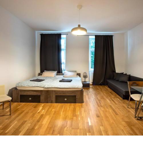 True Austrian 1BD Apartment in Prime Location w Lift Access