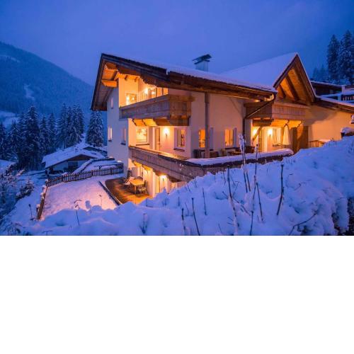 Luxalpine Haus Alpenkönigin Ferienwohnungen mit Naturpanorama gefüllt mit heilsamer Zirbenluft